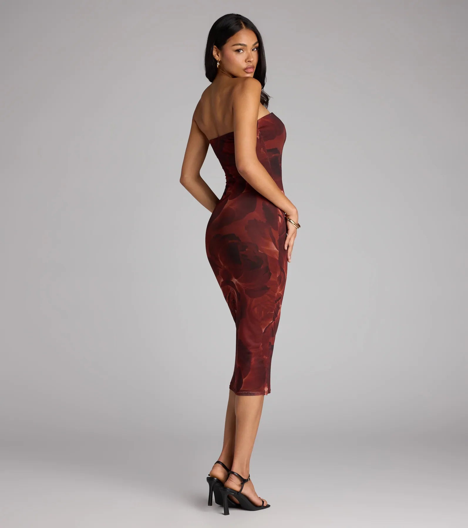 Chic Glimpse Floral Tube Midi Dress - Image 2