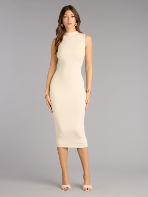 Refined Chic Ribbed Midi Dress