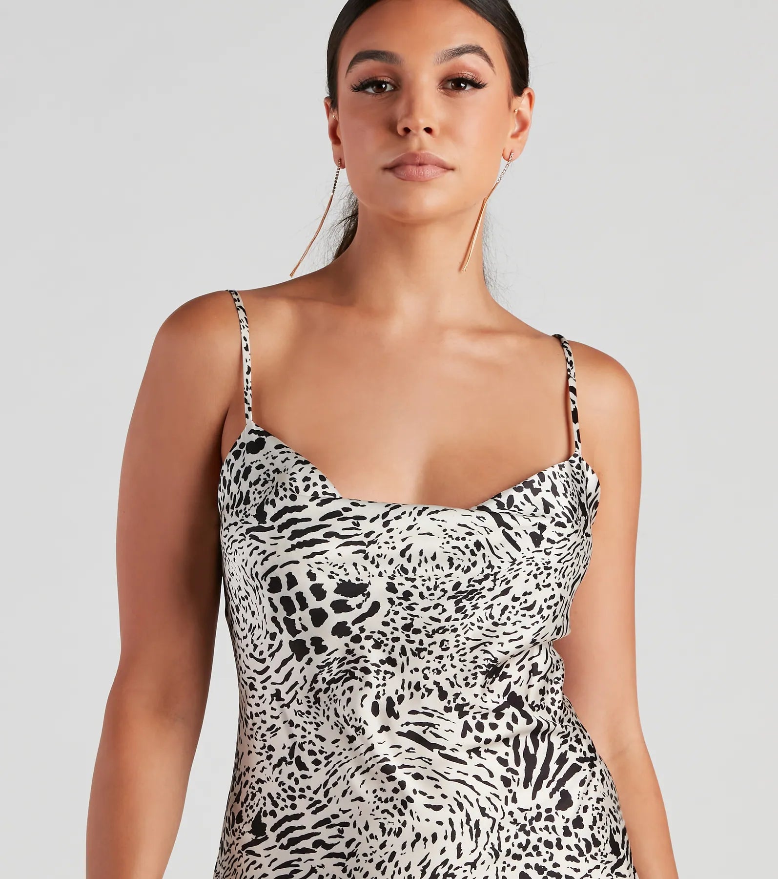 Sleek And Chic Leopard Print Mini Dress - Image 4