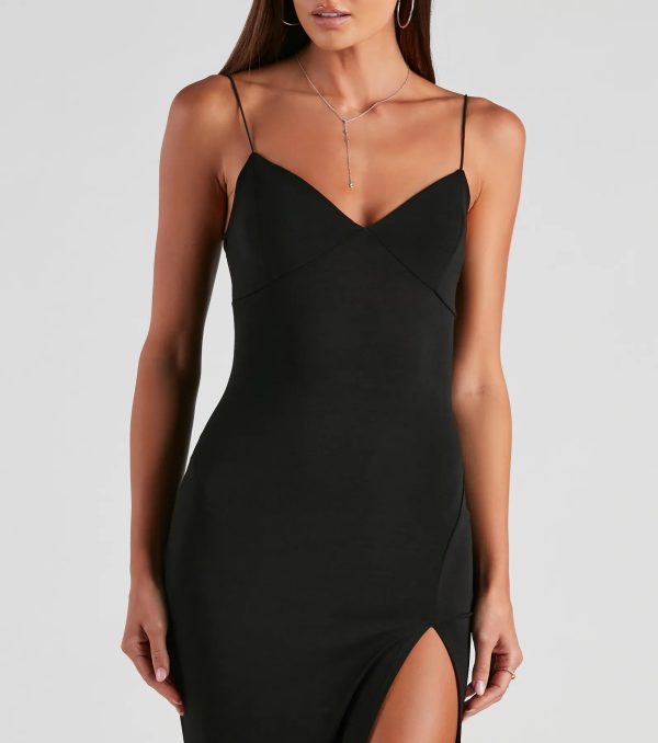 Minimalistic Sultry Midi Dress - Image 4
