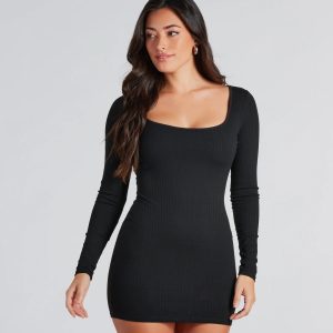 Casual Muse Scoop Neck Mini Dress