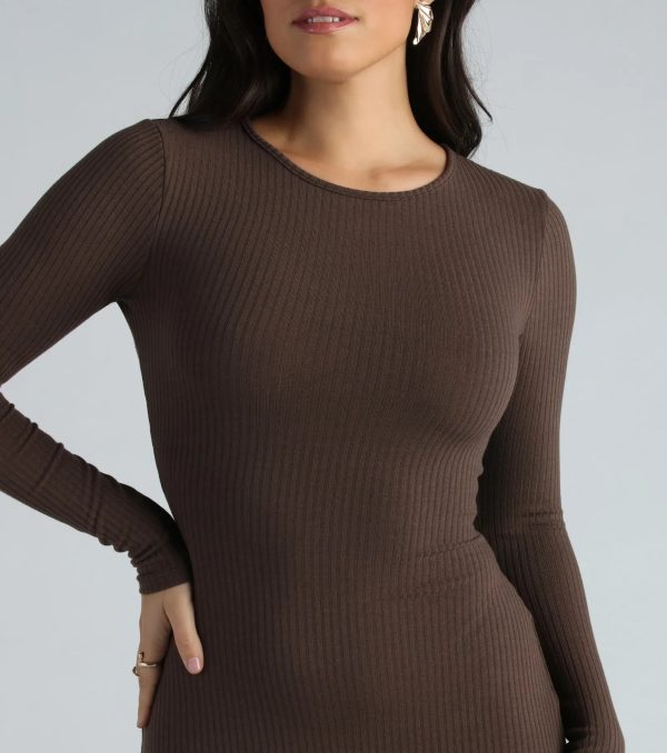 Showstoppin' Staple Long Sleeve Maxi Dress - Image 4