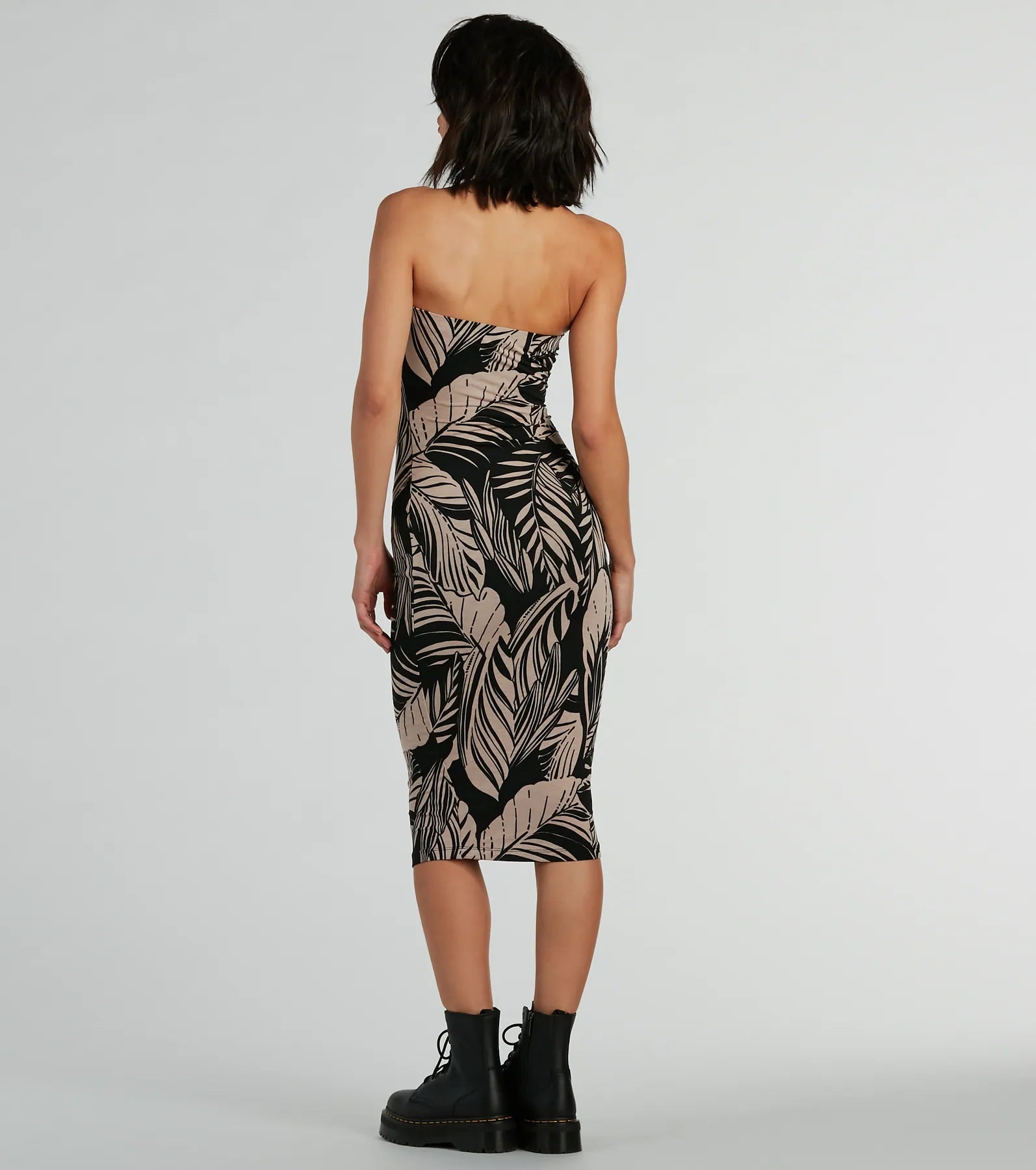 Dreamy Escape Strapless Tropical Midi Dress - Image 2