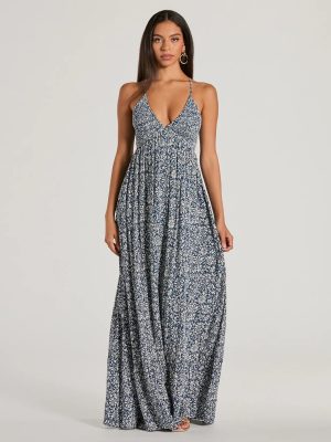 Stroll The Beach V-Neck Floral Paisley Maxi Dress