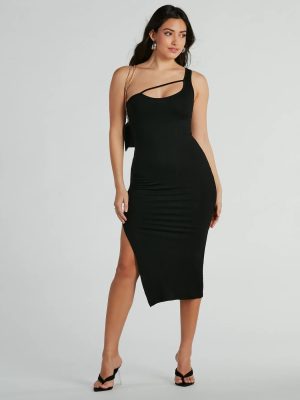 Casual Yet Classy One-Shoulder Ribbed Knit Midi Dress