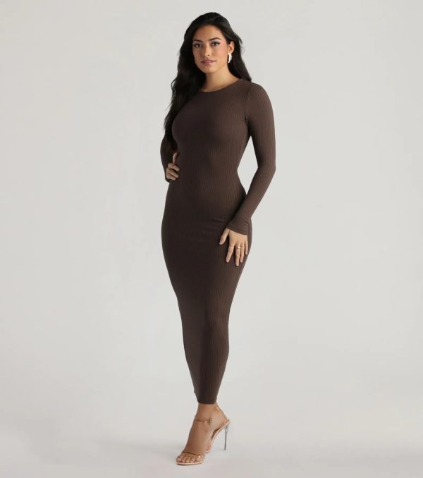 Showstoppin' Staple Long Sleeve Maxi Dress - Image 7
