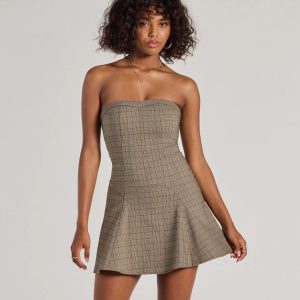 Adorable Look Plaid Print Strapless Skater Dress