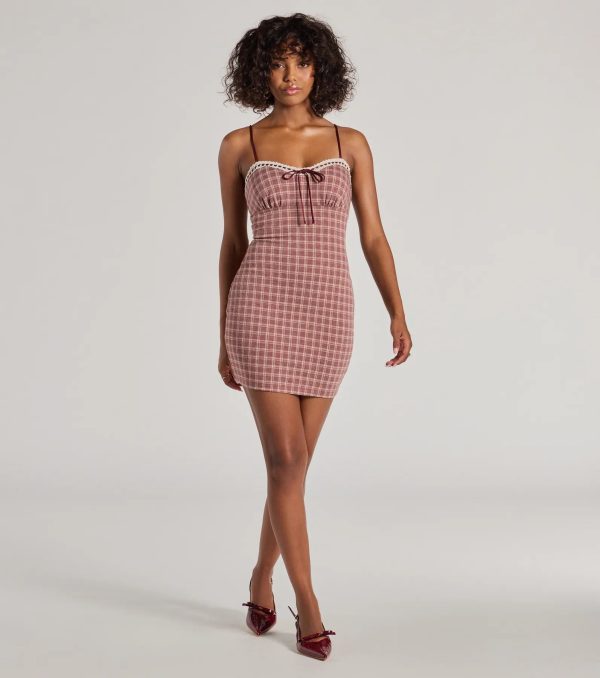 Flirty Silhouette Lace Trim Plaid Mini Dress - Image 3