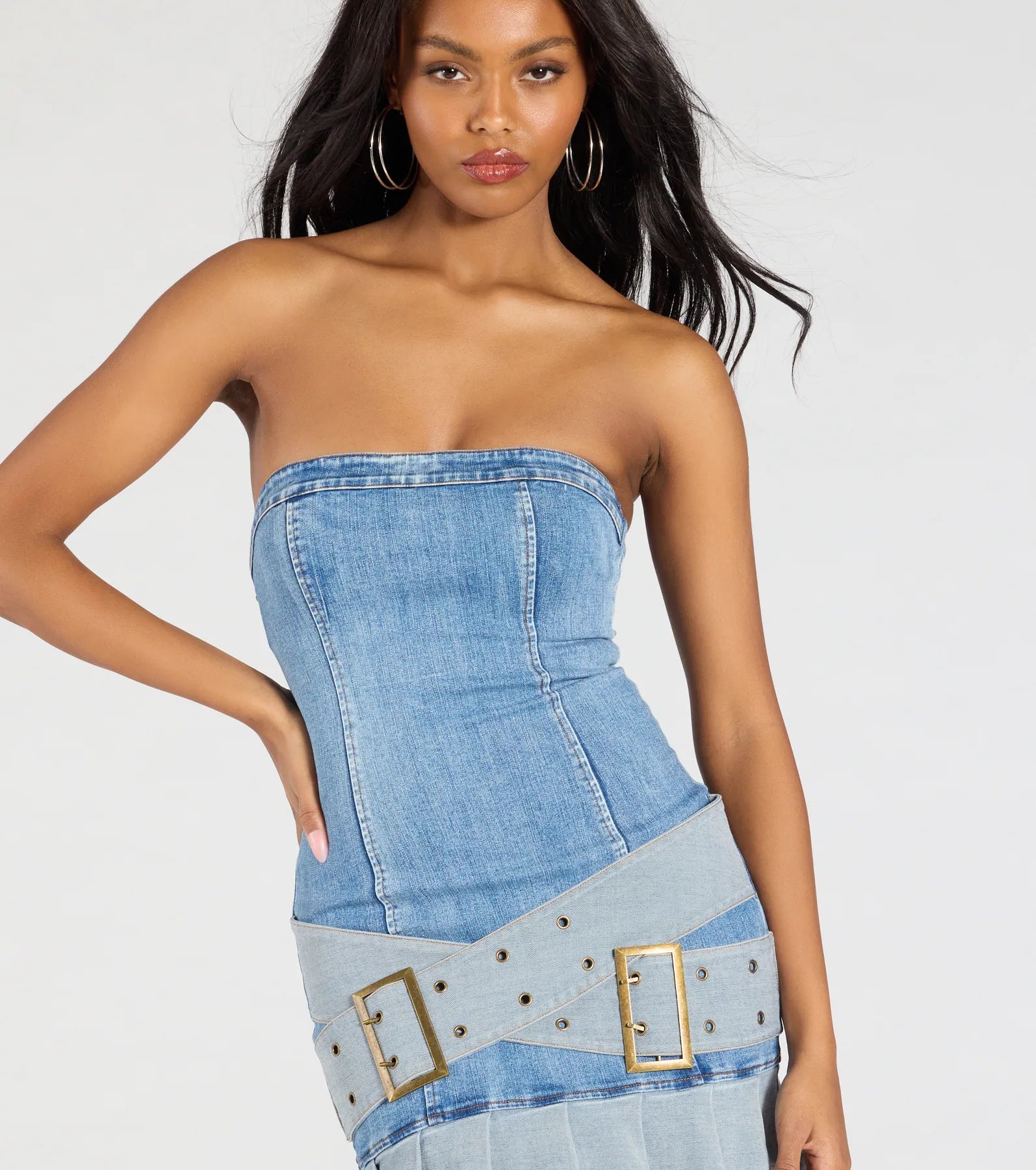 Trend Moment Denim Belted Pleat Mini Dress - Image 4
