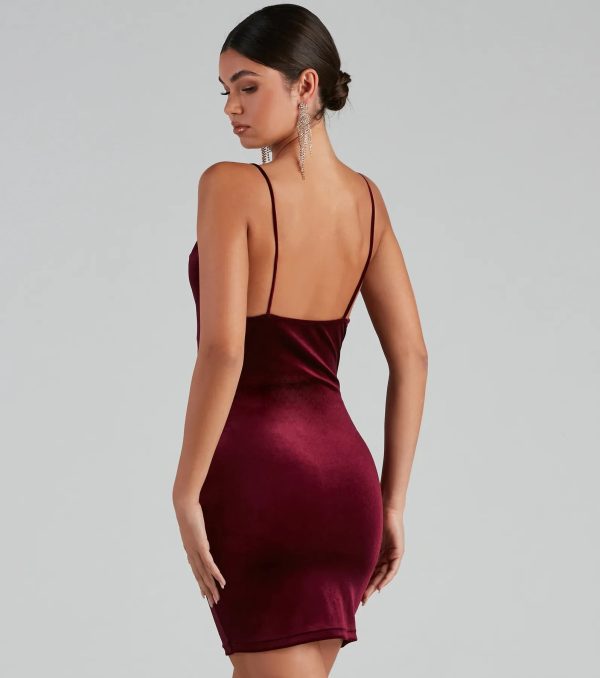 Time To Celebrate Chic Velvet Mini Dress - Image 2
