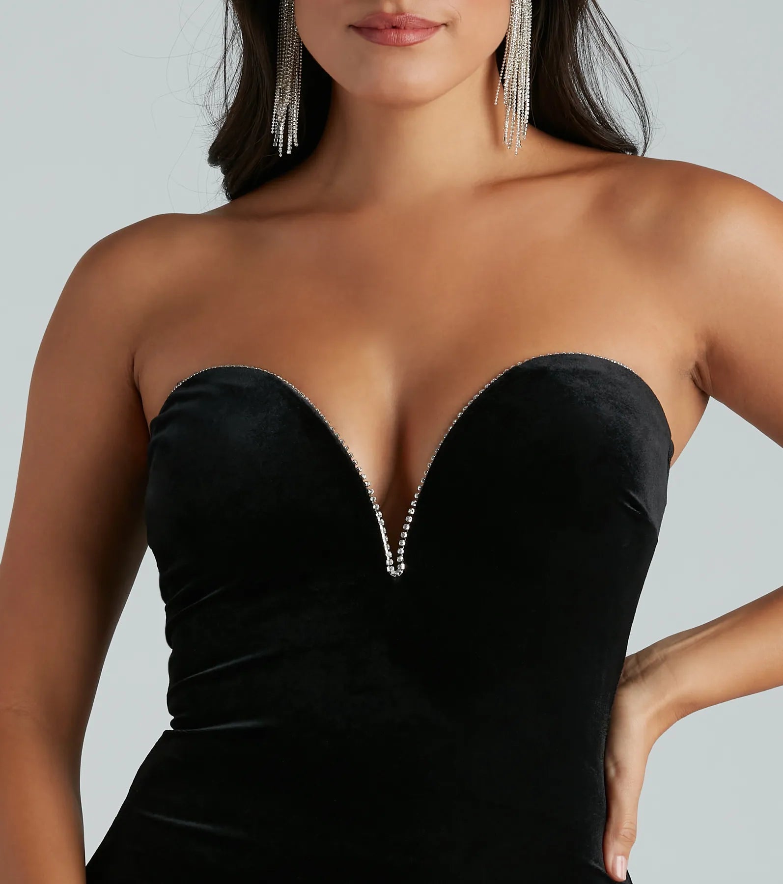 Midnight Glamour Rhinestone Velvet Mini Dress - Image 4
