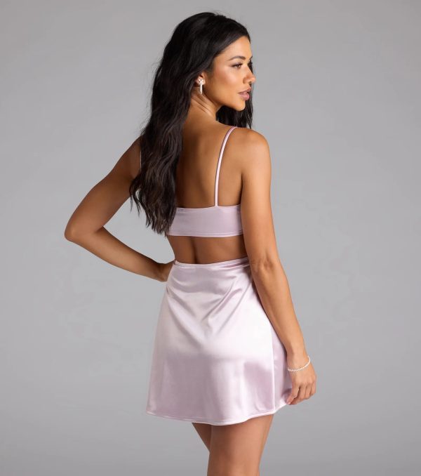 Gorgeous Evening Cutout Satin Mini Dress - Image 2