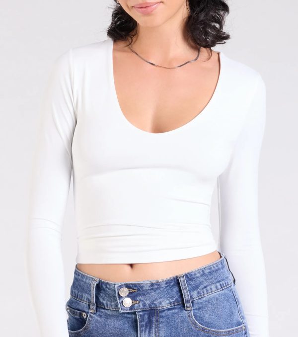 Start With The Basic V-Neck Crop Top - Image 12