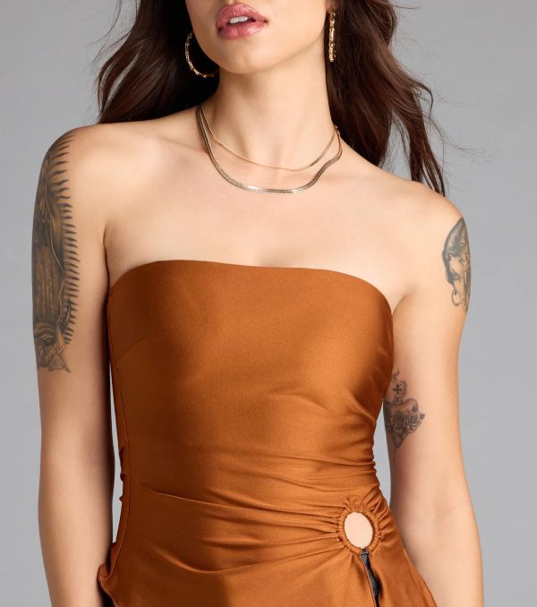 Alluring Muse Cutout Tube Top - Image 5