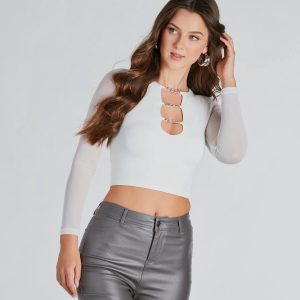 Gimme The Deets Chain Cutout Crop Top