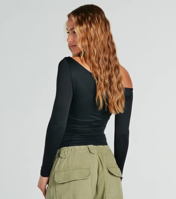 Looking Flawless Smooth Off-The-Shoulder Top - Image 16