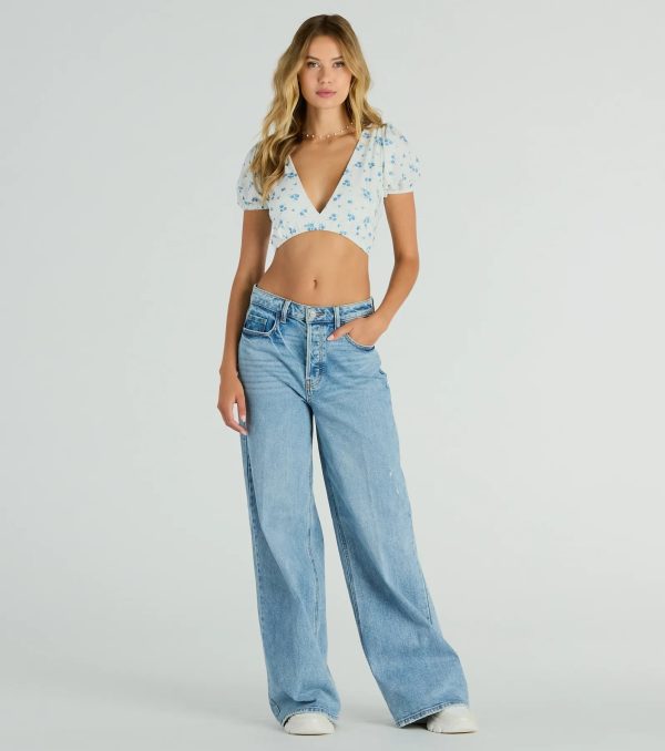 Sweetheart Vibes Strappy Back Floral Crop Top - Image 4