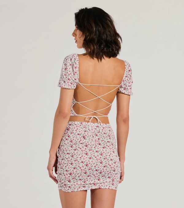 Two Cute Lace-Up Floral Crop Top - Image 2