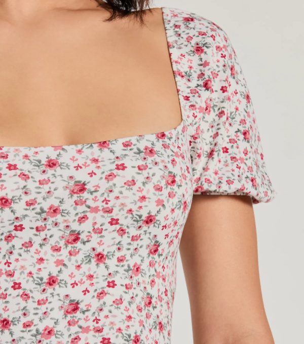 Two Cute Lace-Up Floral Crop Top - Image 3