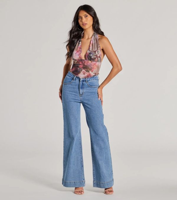 Sultry Impact Halter Abstract Floral Crop Top - Image 3
