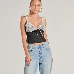 Effortlessly Pretty Lace And Knit Sleeveless Top