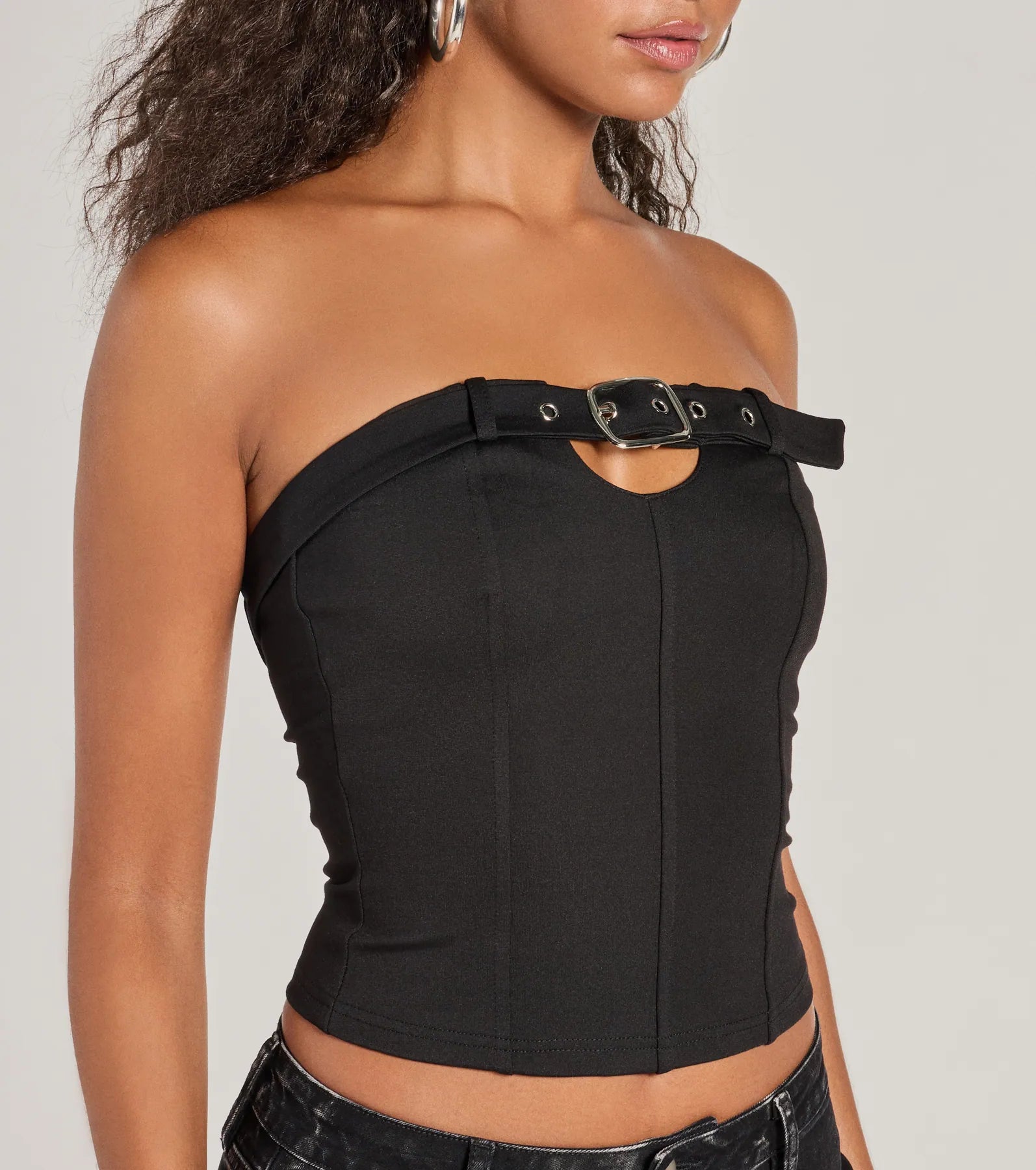 Trendy Edge Buckle Strap Tube Top - Image 4