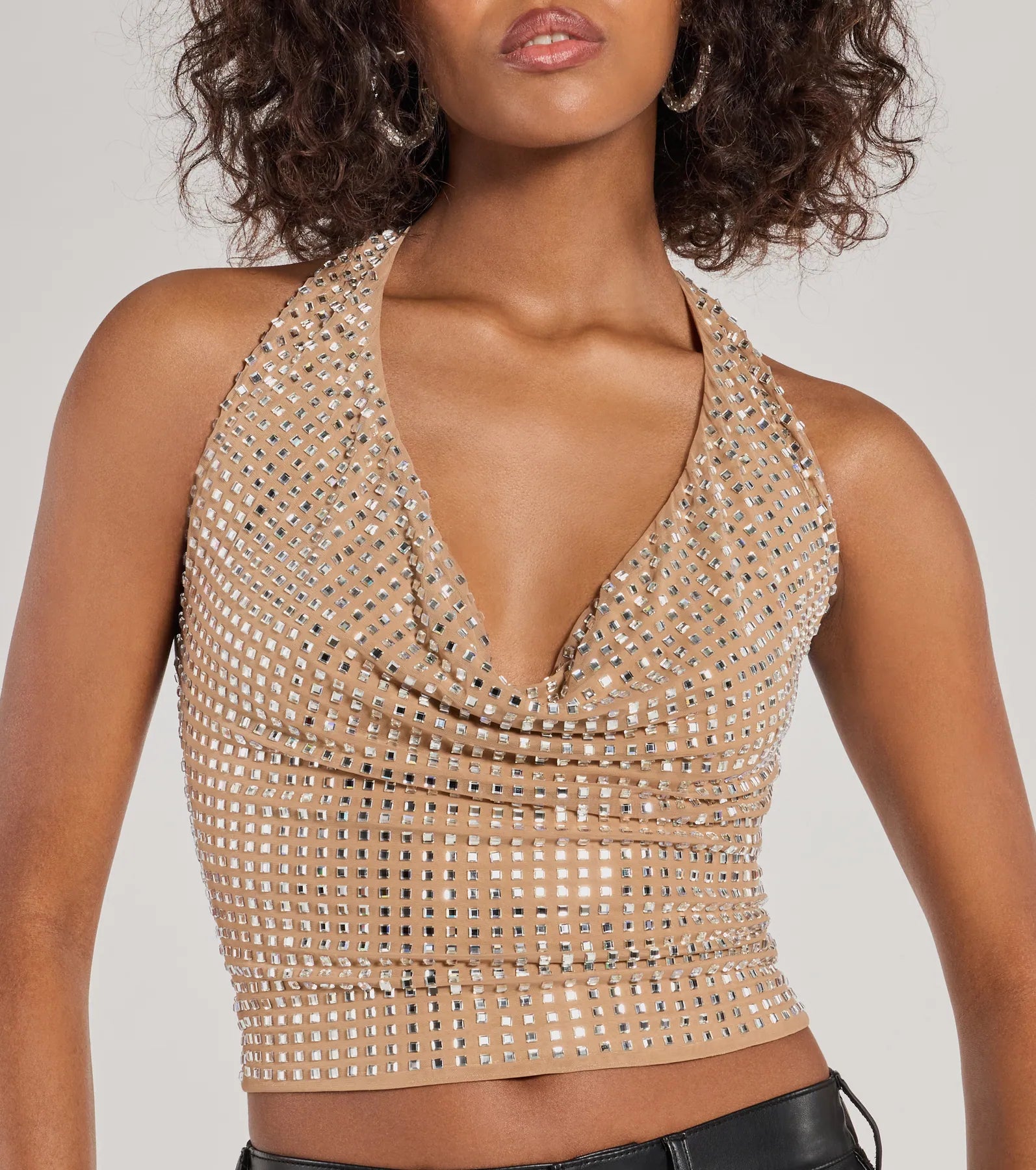 Glitzy Chic Cropped Rhinestone Halter Top - Image 4