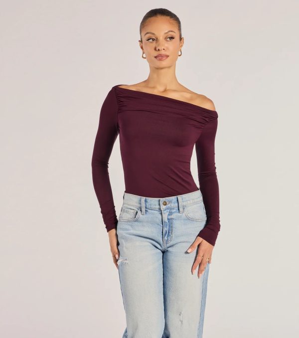 Casual Icon Off-The-Shoulder Long Sleeve Top - Image 6
