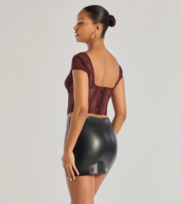 Lace Romance Cap Sleeve Bustier - Image 10