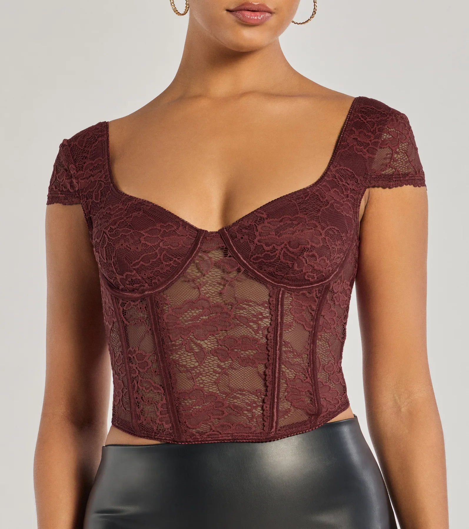 Lace Romance Cap Sleeve Bustier - Image 12