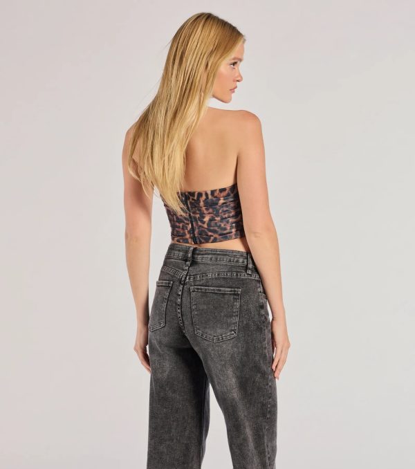 Roaring Glam Sleeveless Leopard Print Cropped Corset - Image 2