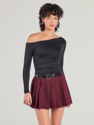 Looking Flawless Smooth Off-The-Shoulder Top