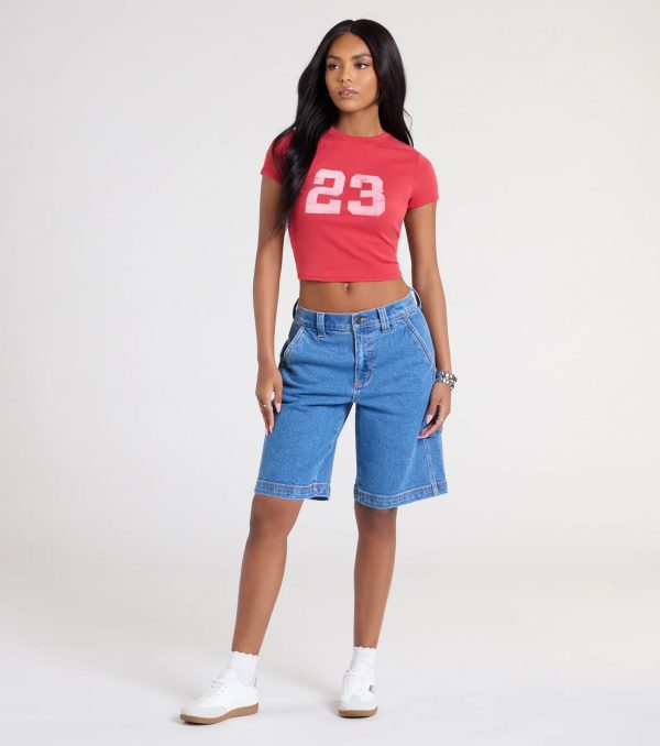 Feeling 23 Crop Graphic Tee - Image 7
