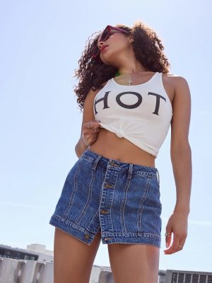 Hot Graphic Tank Top