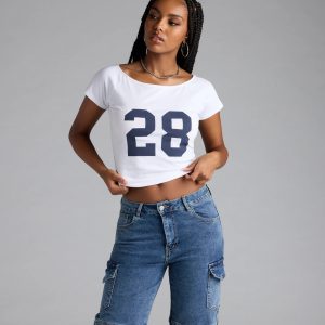 28 Crop Graphic Tee