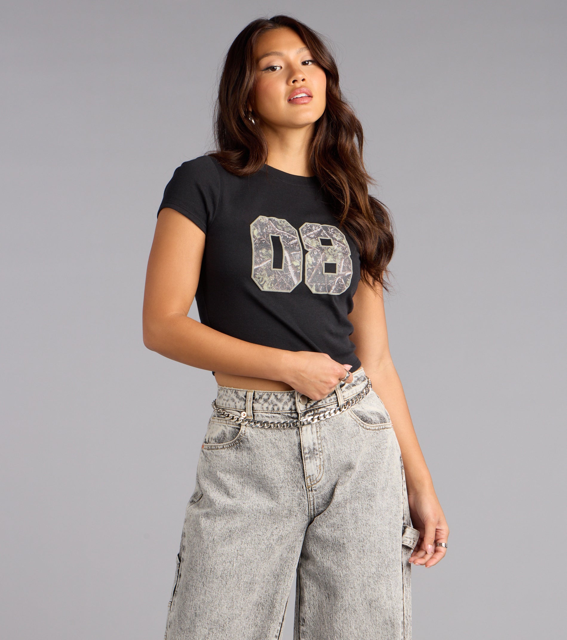 Varsity Vibes 08 Graphic Tee