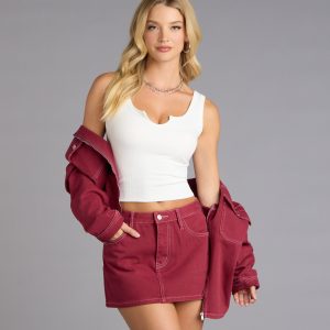 Off Duty Scoop Neck Crop Tank Top