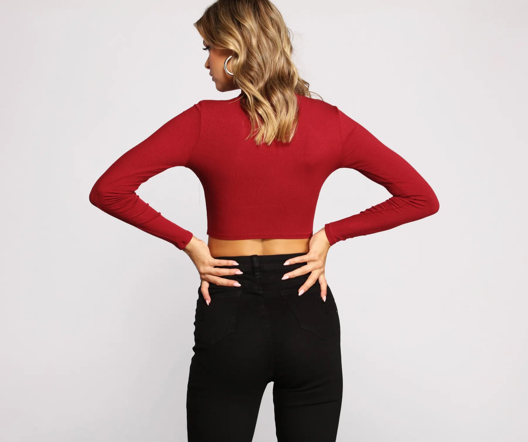 Sporty Chic Zip-Up Crop Top - Image 10