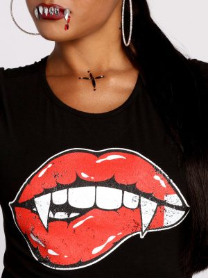 Bite Me Graphic Cropped Tee