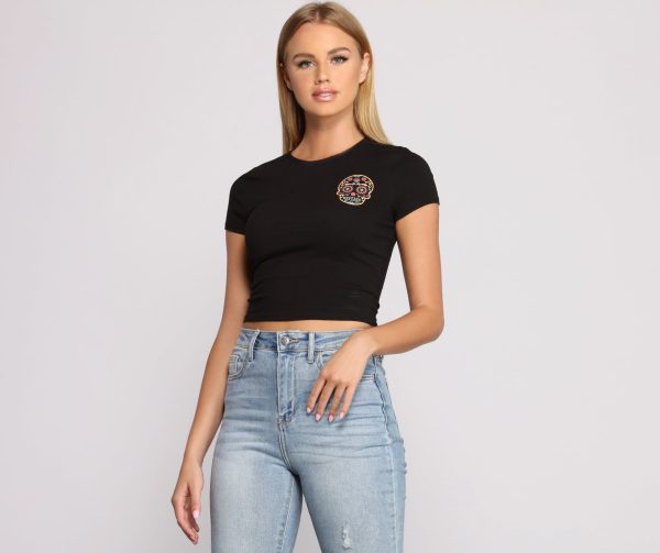 Decorative Skull Graphic Tee - Image 3