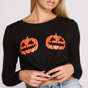 Pumpkin Patch Cropped Graphic Tee