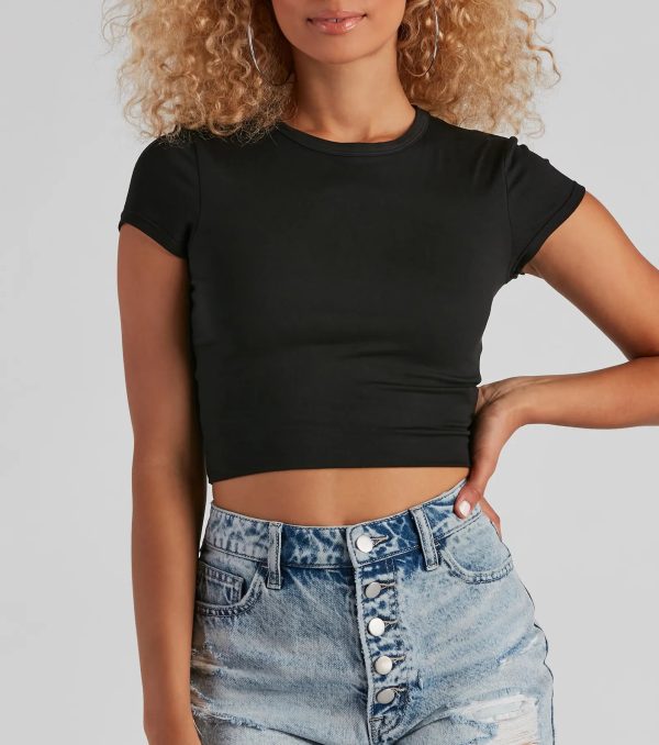 Casual Must-Have Crew Neck Crop Top - Image 13