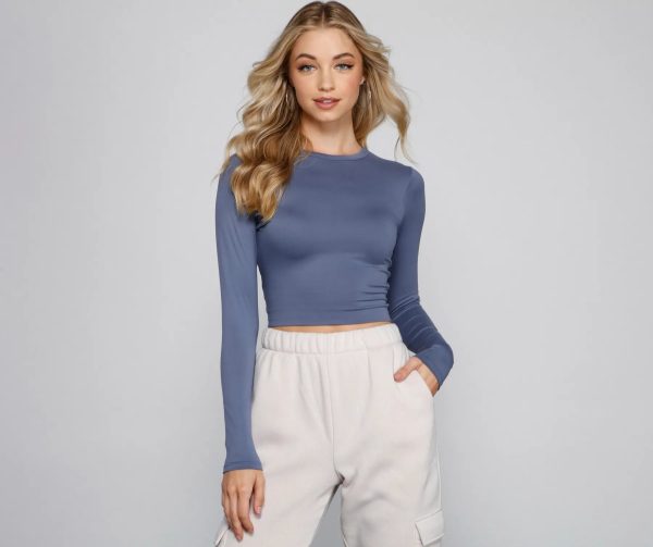 Essential Long Sleeve Crew Top - Image 10