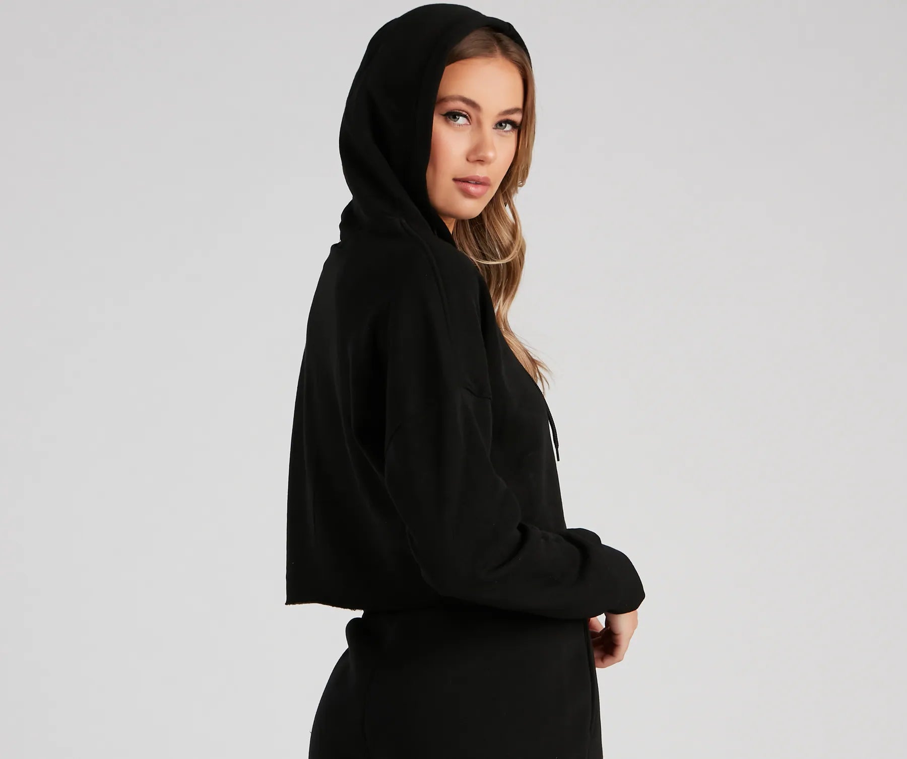 Basic Cropped Fleece Hoodie - Image 10