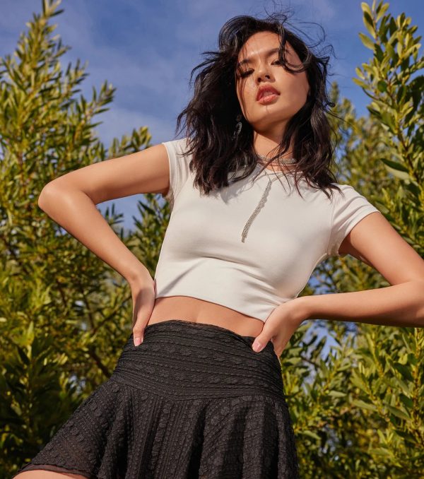 Casual Must-Have Crew Neck Crop Top - Image 5