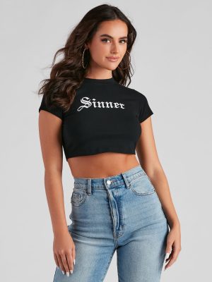 Sinner Graphic Halloween Crop Top