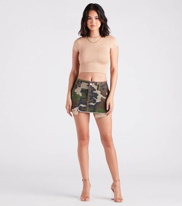 Casual Must-Have Crew Neck Crop Top - Image 24