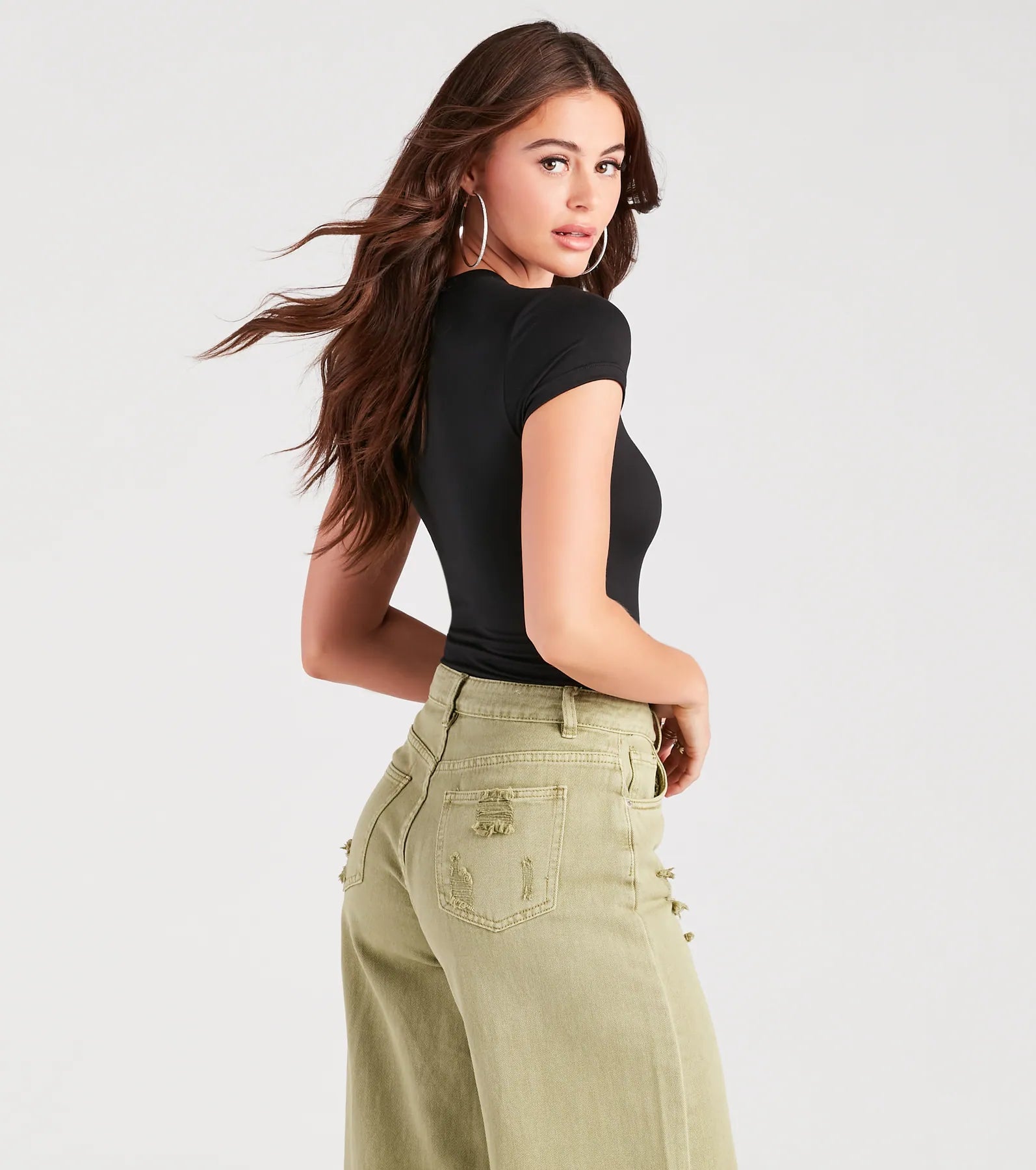 Casually Cute Basic Short Sleeve Bodysuit - Image 7