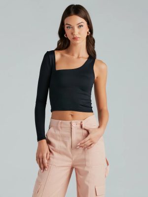 Trendy Staple Asymmetric Smooth Knit Top