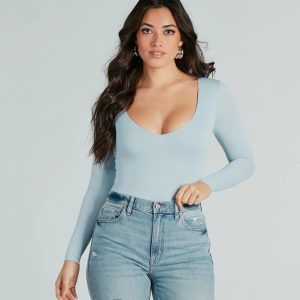 Smooth Silhouette V-Neck Long Sleeve Bodysuit